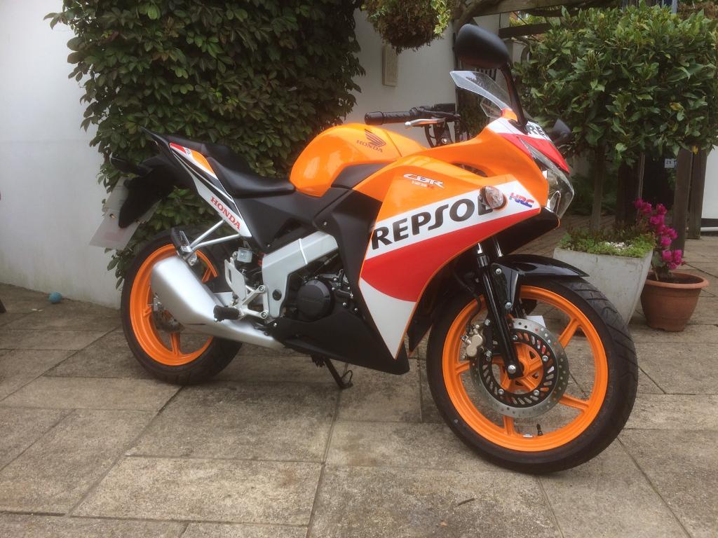 Honda CBR  125  Brand New 40 miles 2022 Yamaha  R125 Aprilia 