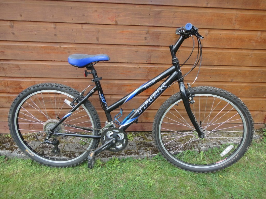 Trek 800 sport ladies bike, 26 inch wheels, 21 gears, 17 inch, 43 cm