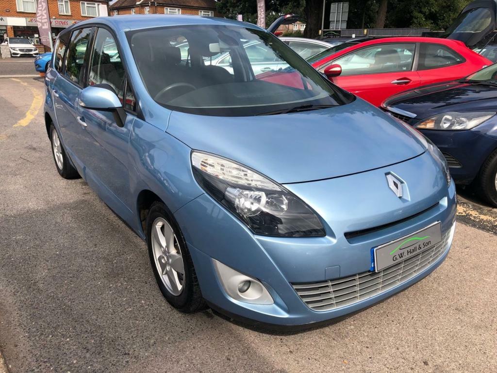 RENAULT SCENIC 1.5 DYNAMIQUE TOMTOM DCI FAP 5d 109 BHP (blue) 2010 in West Parley, Dorset