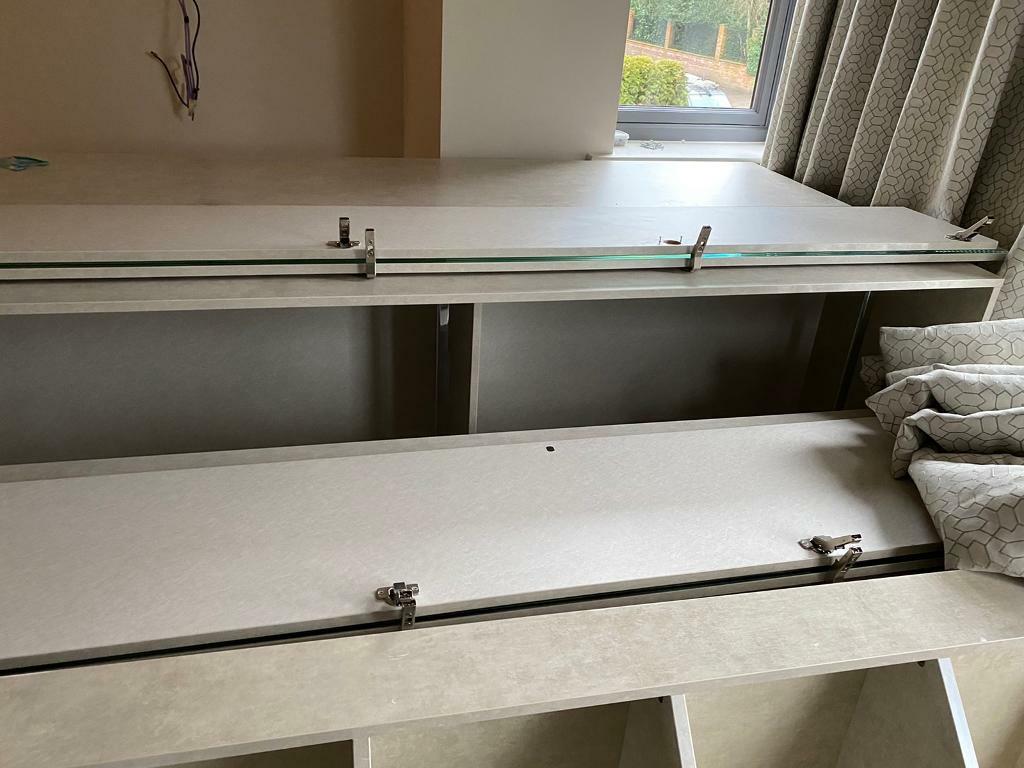 Designer Sliding Wardrobes In White Grey Swirl Immac Con In