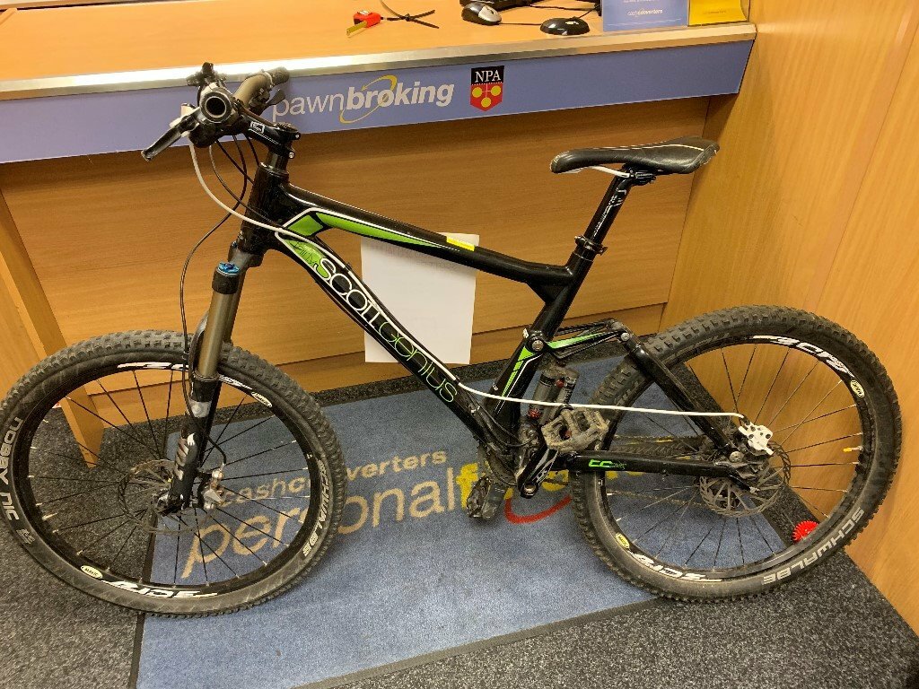 SCOTT GENIUS 30 DUAL SUSPENSION MOUNTAIN BIKE in Wakefield, West