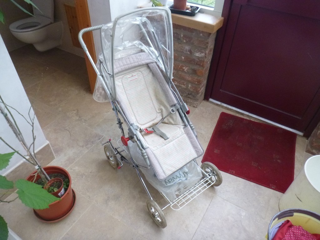 Mothercare Anyway Pushchair with all accessories in good condition in