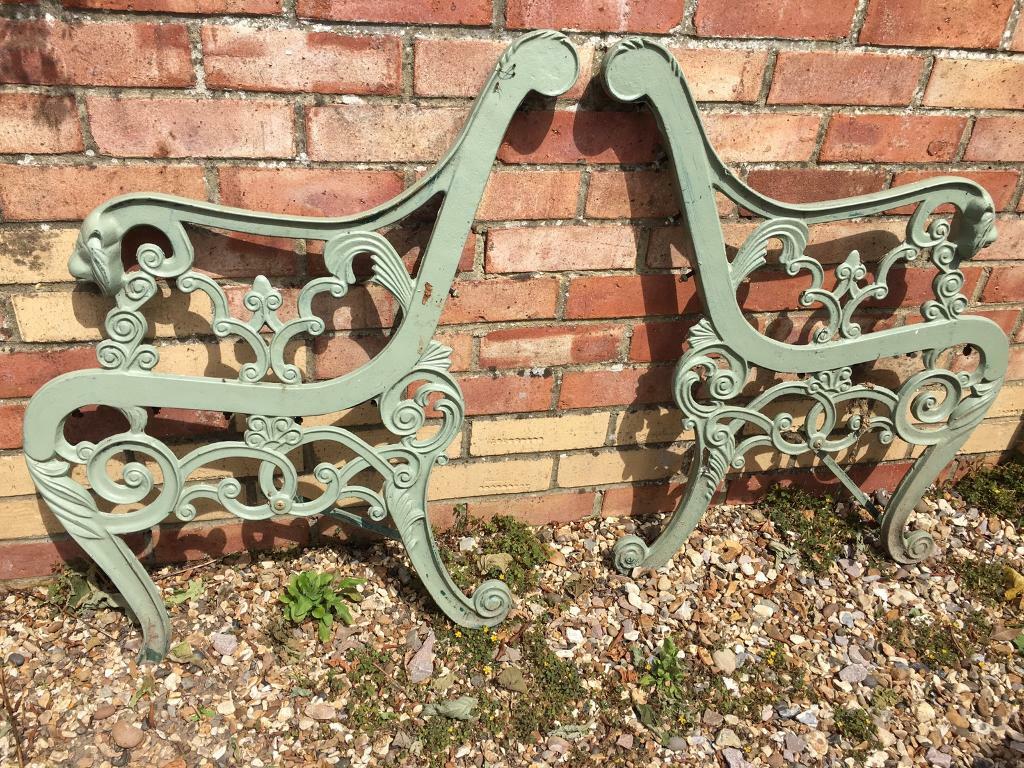 Lion Head Garden Patio Cast Iron Bench Seat Ends **Not Perfect