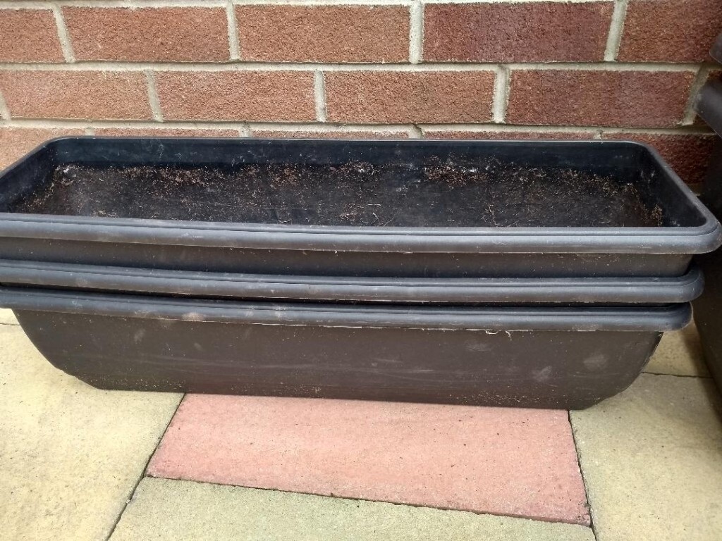 Various Planting Plastic Troughs Tubs & Pots job lot Used in Hessle