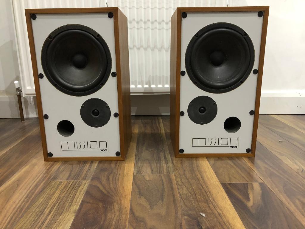 Vintage Mission 700 series bookshelf (?) stereo speakers in Waltham