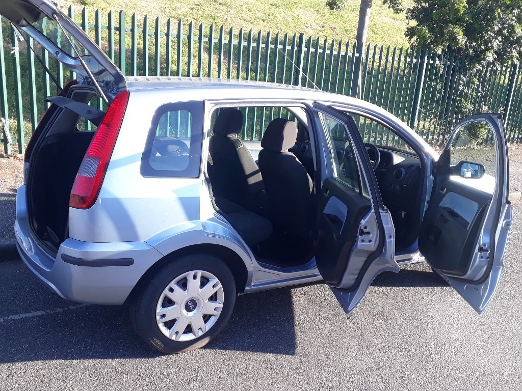 2006 Ford Fusion/Fiesta 1.4 petrol manual MOT and tax drives perfect