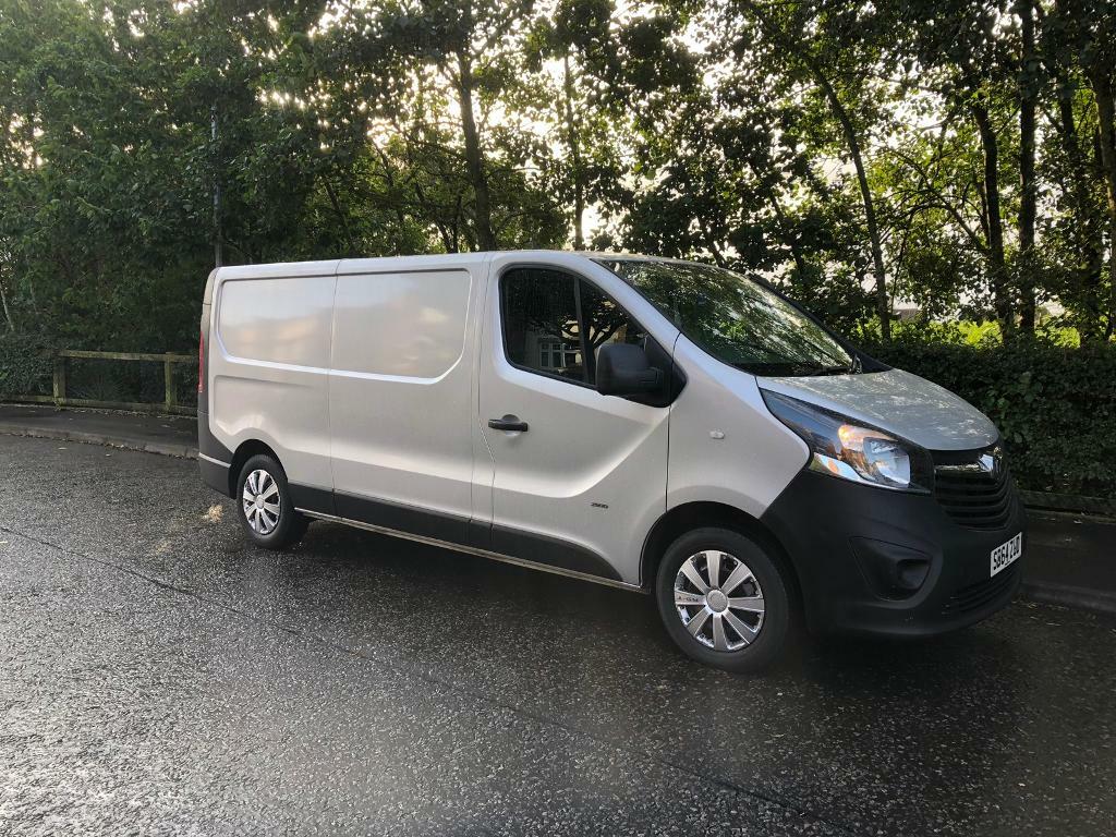 2015 Vauxhall Vivaro LWB 1 owner No VAT in Kilmarnock, East Ayrshire