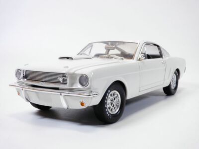 1966 Shelby GT350 ミニカー1/18 s-l500.jpg