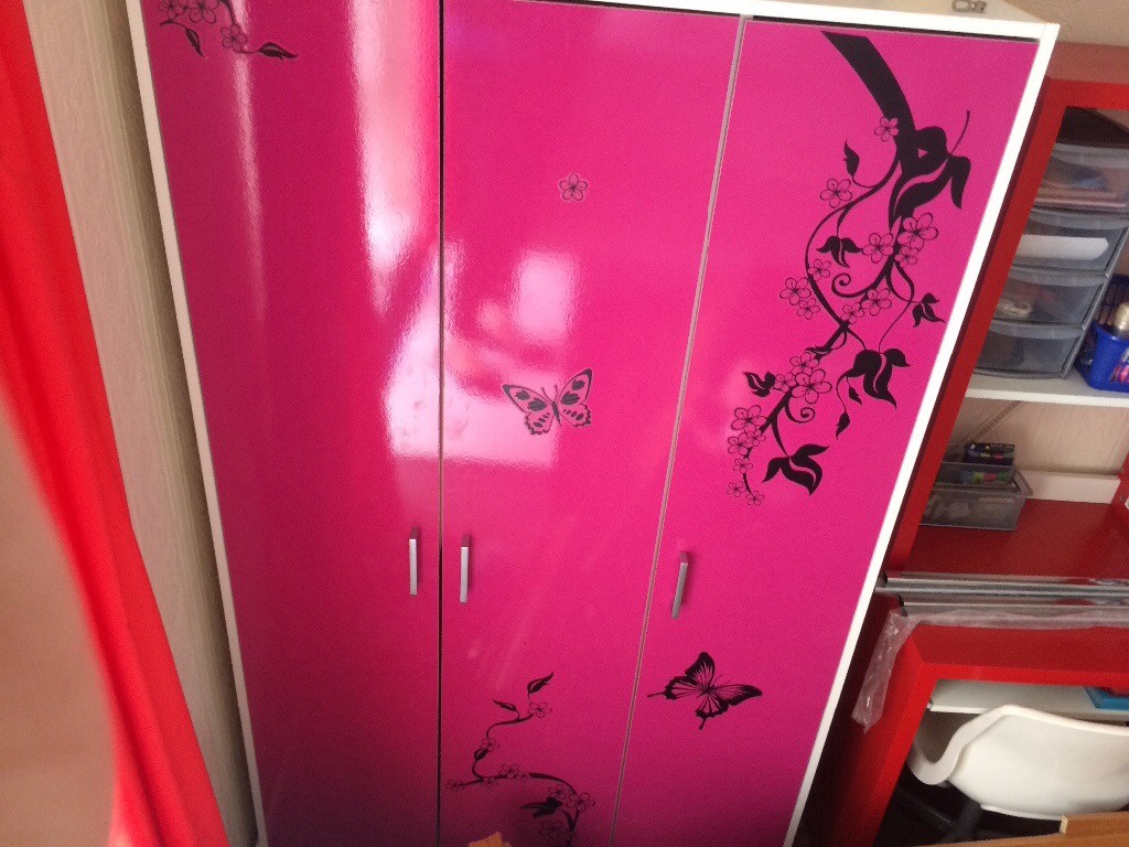 Triple Wardrobe In Tamworth Staffordshire Gumtree