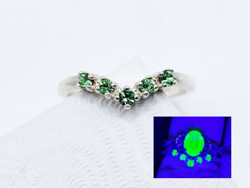 Sterling Uranium Glass Ring Chevron Fitted Wedding Band 925 Silver