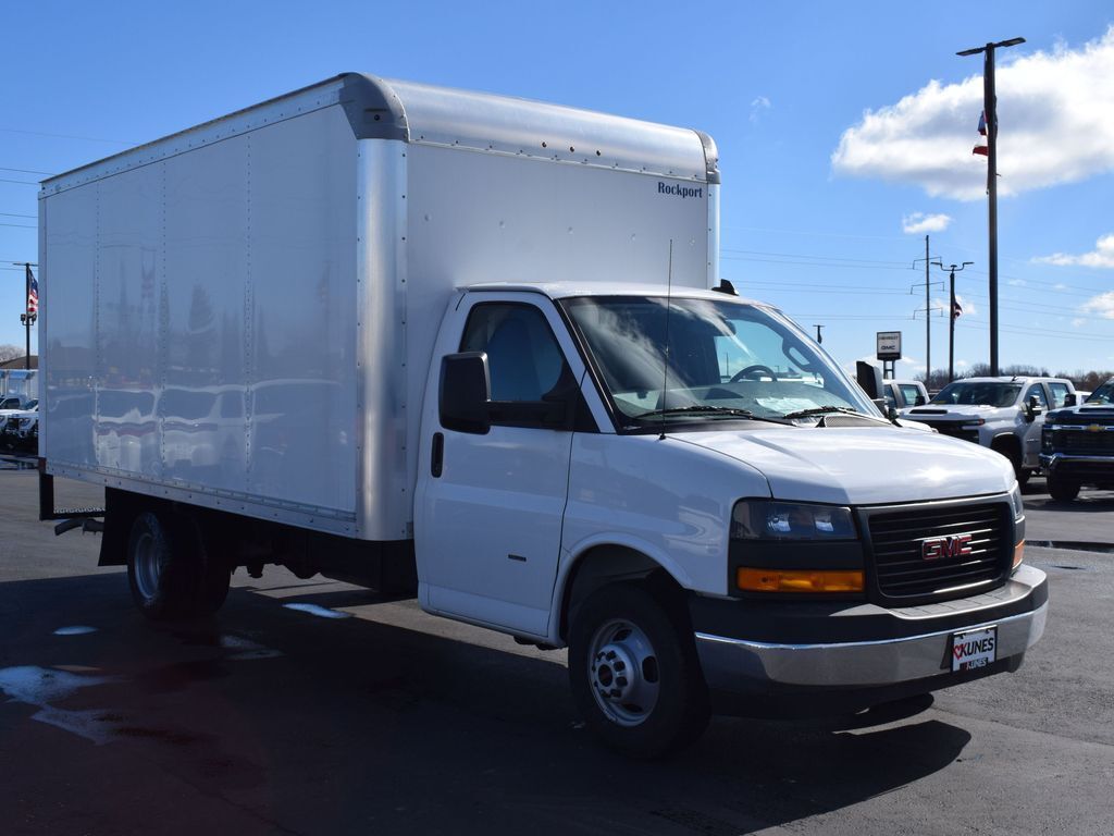 Owner 2023 GMC Savana 3500 Work Van Box Truck Summit White  - Shipping Available!