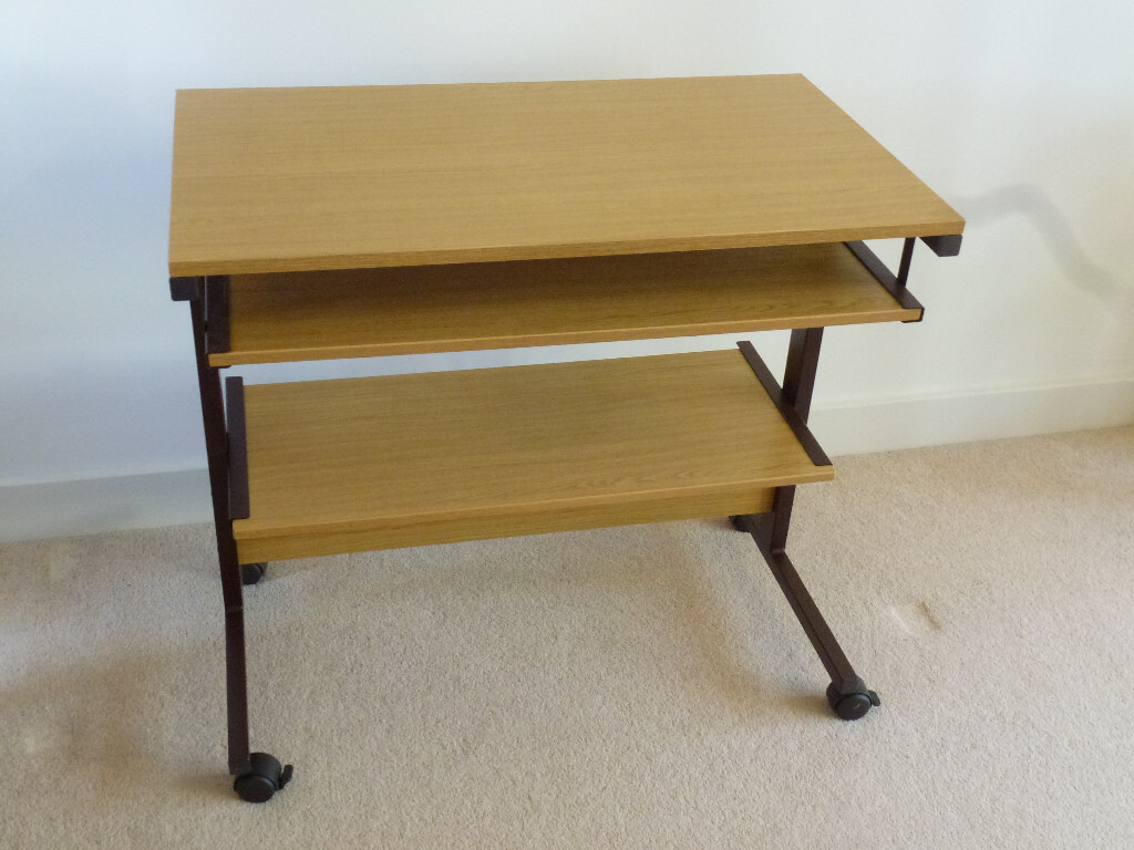 Used Compact Computer Desk Excellent condition in Evesham