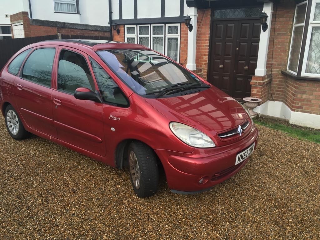 Citroen Xsara Picasso HDI Exclusive 1997cc Turbo Diesel Manual 5 door  estate 52 Plate 31/01/2003 Red