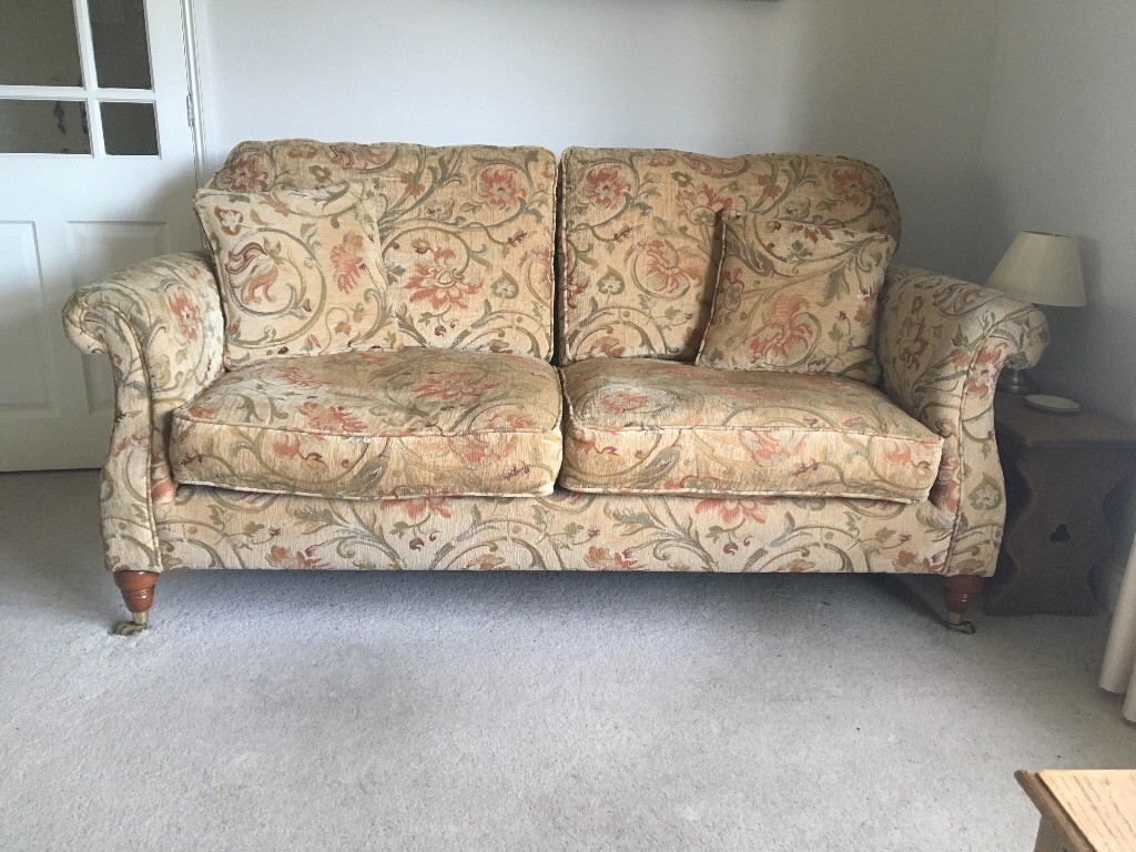 Derwent 3 piece suite sofa & 2 chairs VGC in Rowlands Gill, Tyne and