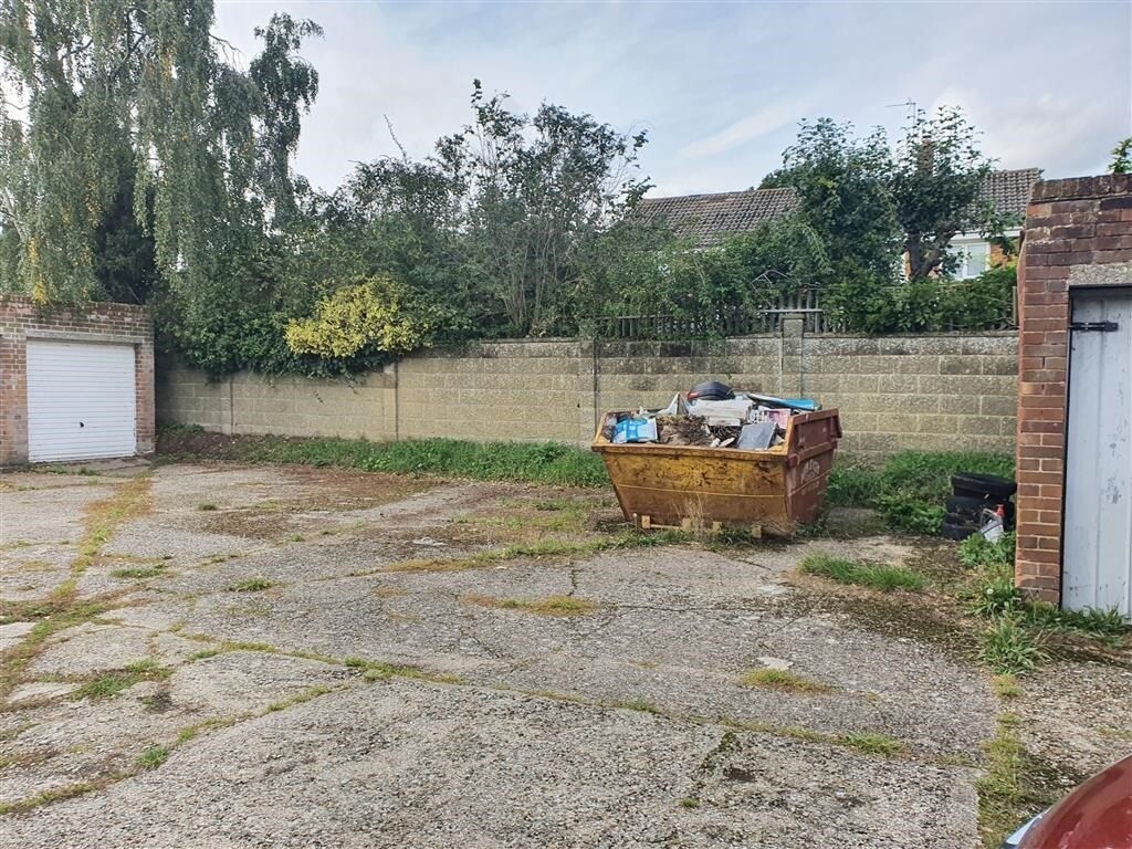 STORAGE/ LAND FOR SALE Hampshire in Tadley, Hampshire Gumtree