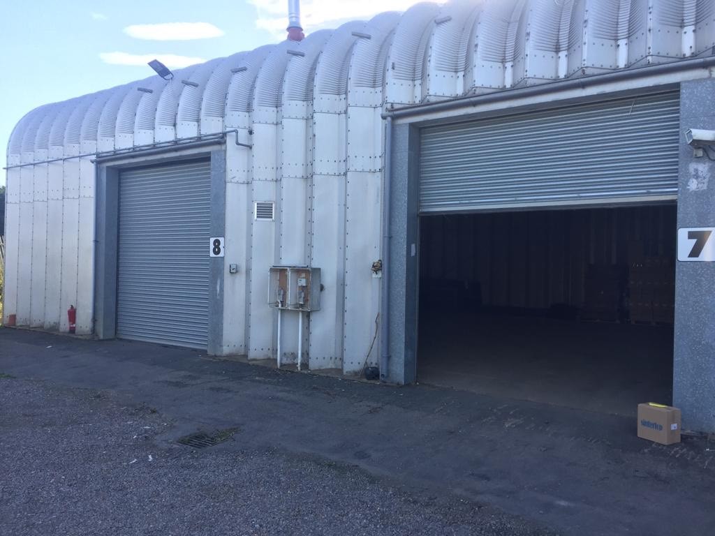 Double to rent in a secure yard, can be used for storage
