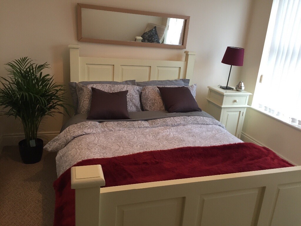 Professional room to rent | in Finaghy, Belfast | Gumtree
