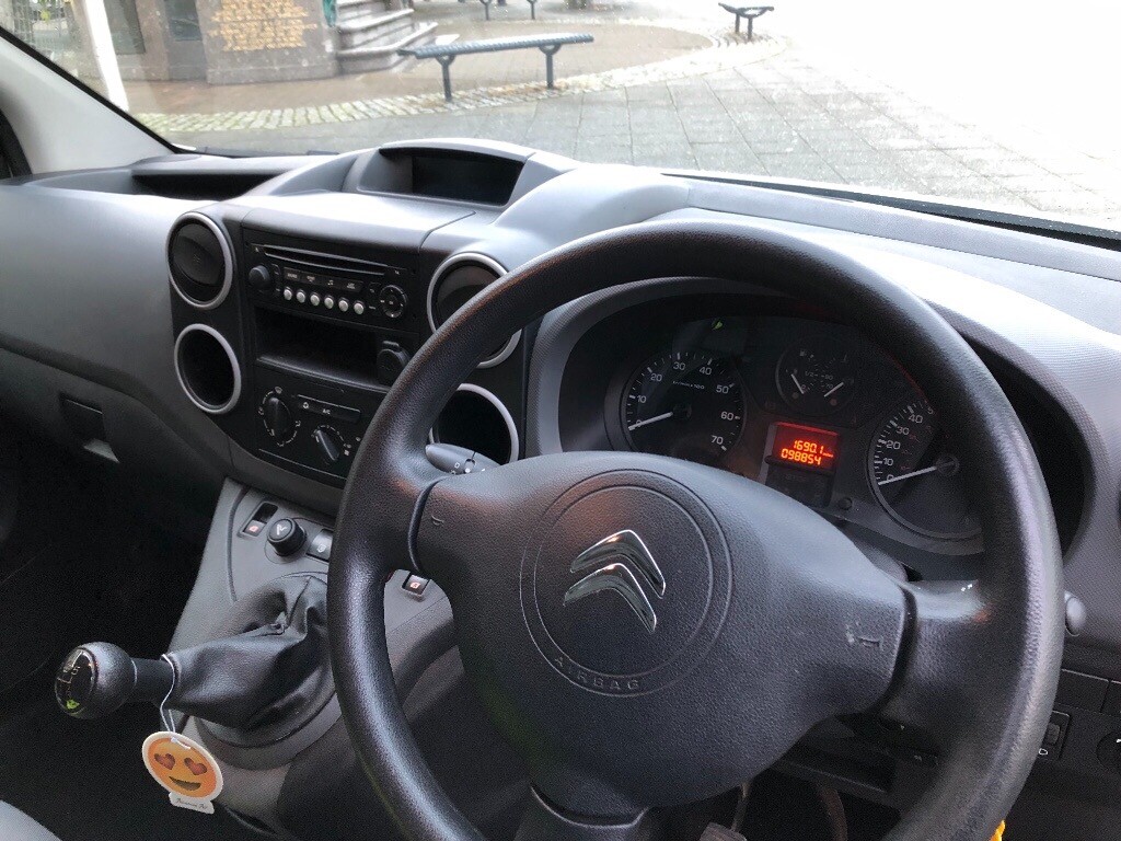 Citroen Berlingo van 3350£ No VAT.