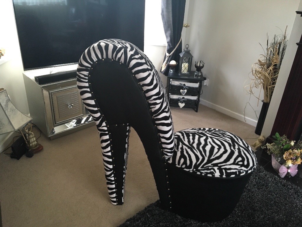 Large shoe chair in excellent condition in Hull, East Yorkshire Gumtree