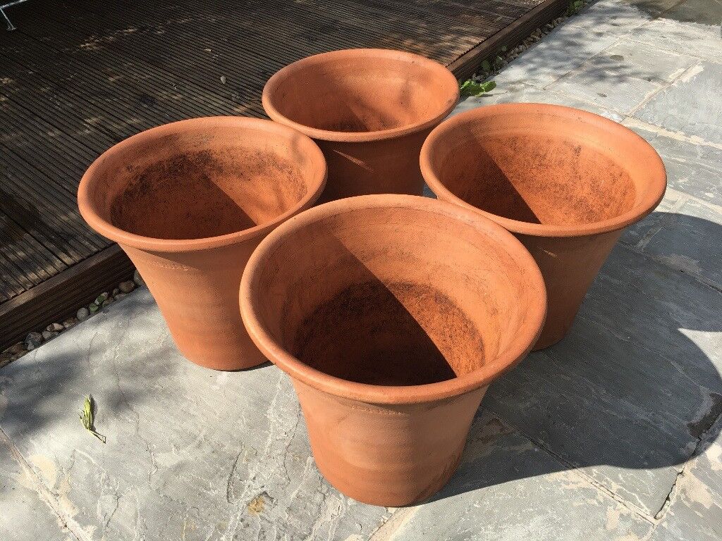 4 Yorkshire terracotta flower pots  frost proof Medium 