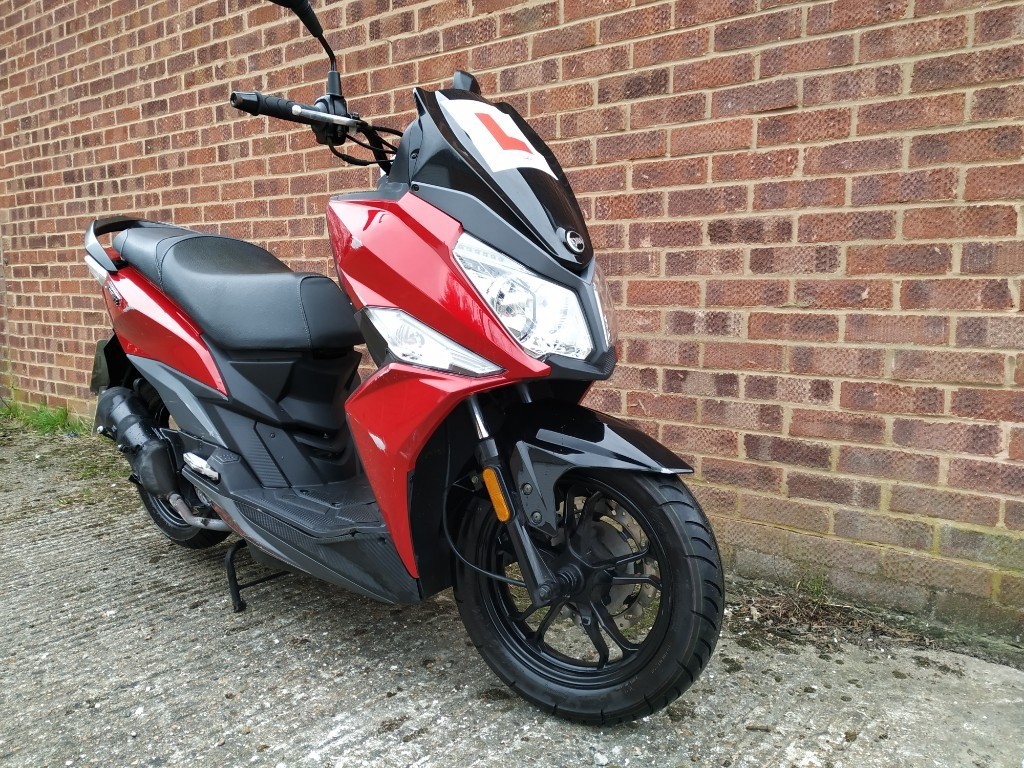Sym Jet 14 , 125cc , 2018 Spare or Repair scooter legal learner 125 moped (  honda or yamaha quality)