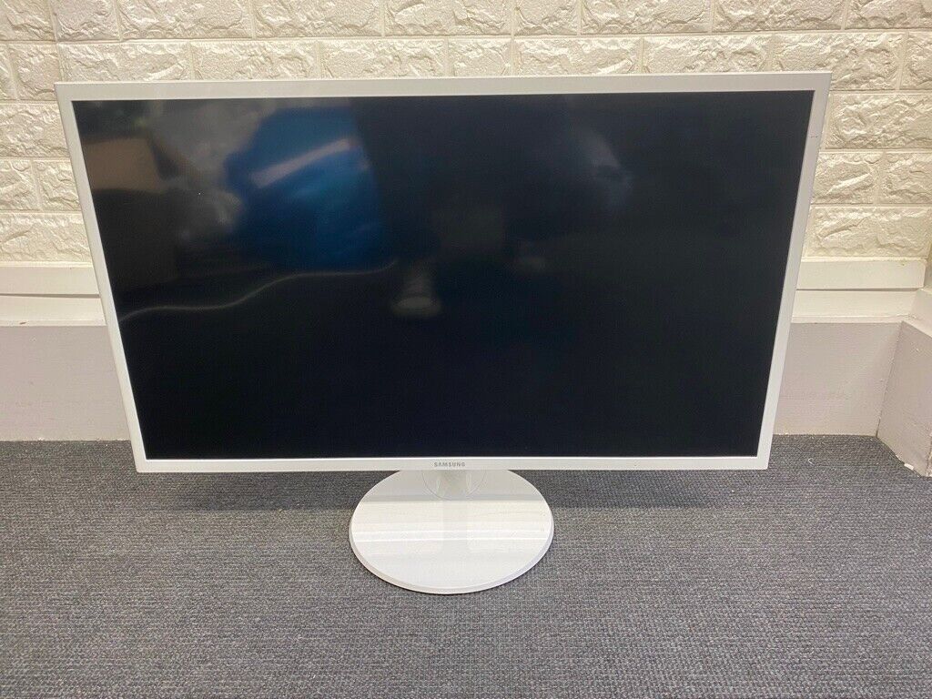  White  Samsung 32 inch HD Monitor  S32F351FUU Full HD LED 