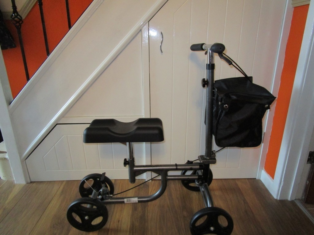Knee mobility Scooter, All Terrain. Suitable for both indoor and