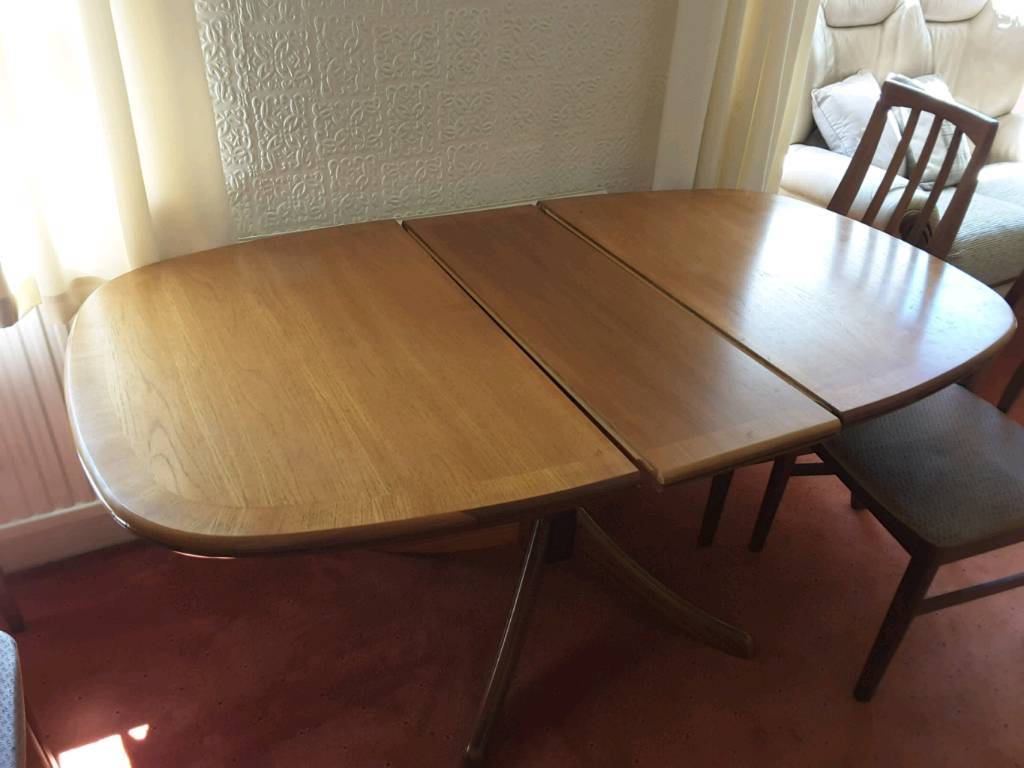 Ponsfords of Sheffield Dining Table and 4 chairs in Sheffield, South