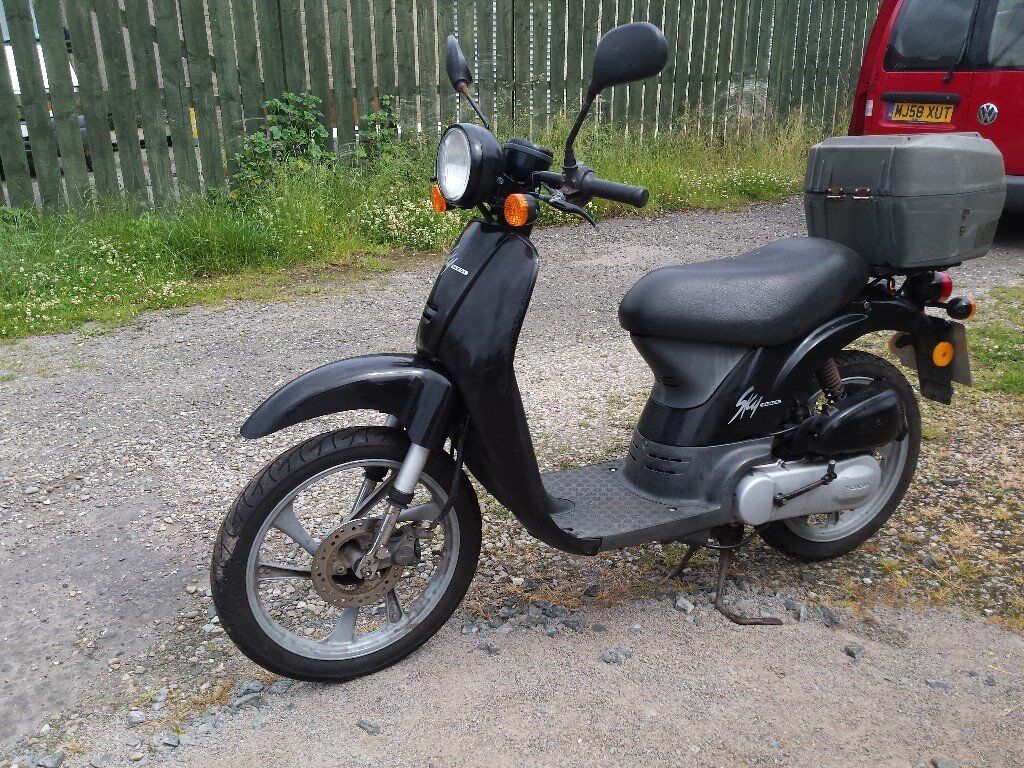  Honda  sky  50 sgx 50 scooter  moped in Newcastle Tyne and 