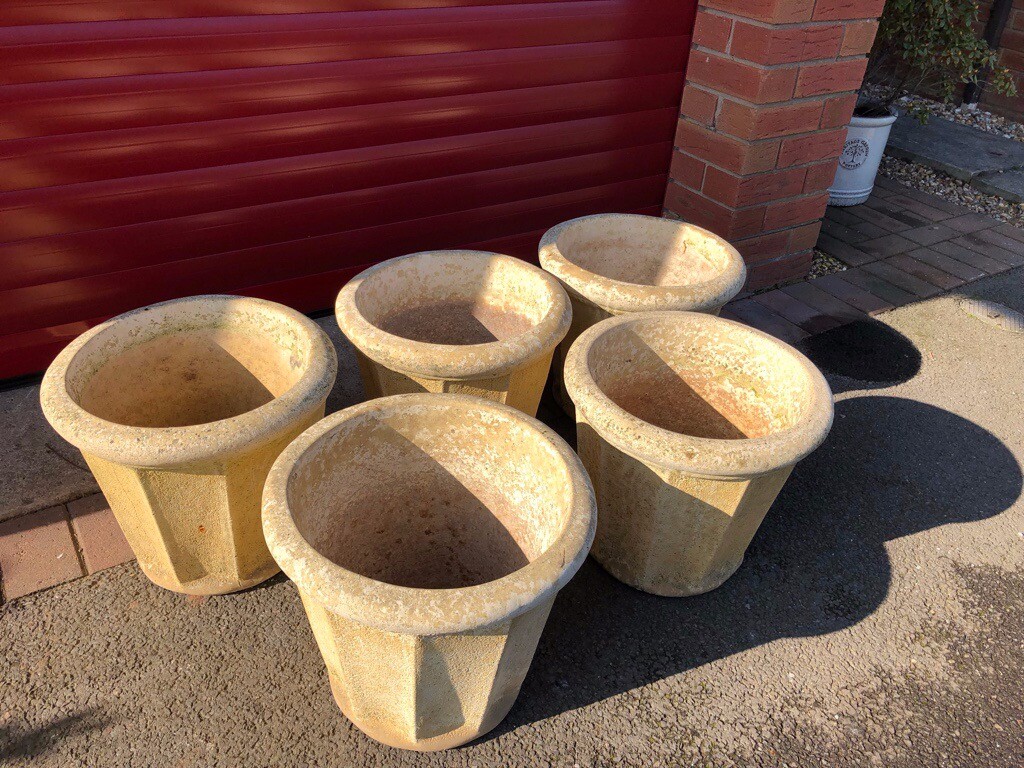 Willowstone Stone Plant Pot/Planter (5 available price each in