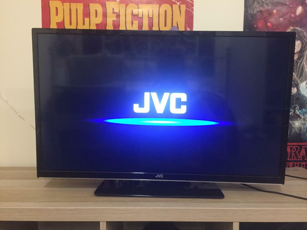 32” JVC smart tv with built in dvd player in Mansfield