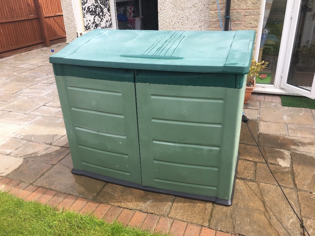 Plastic garden storage lockers choice of 2 for sale in Newmachar