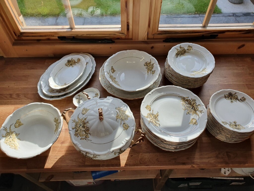 Dinner service set/ Dish set | in Warsash, Hampshire | Gumtree