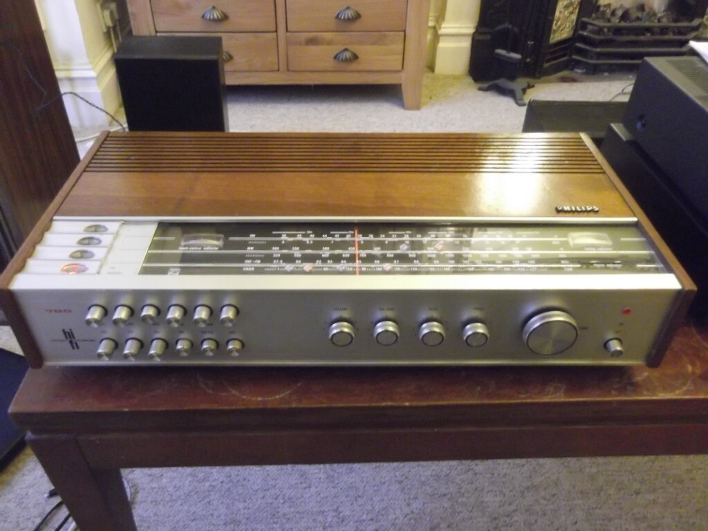 Vintage Philips 22 RH 790 LW/MW/SW/FM stereo tuner/amplifier in