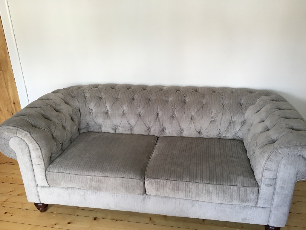 Debenhams Grey Chesterfield sofa 6 months old in Southside, Glasgow Gumtree Debenhams Grey Chesterfield sofa 6 months old in Southside, Glasgow Gumtree