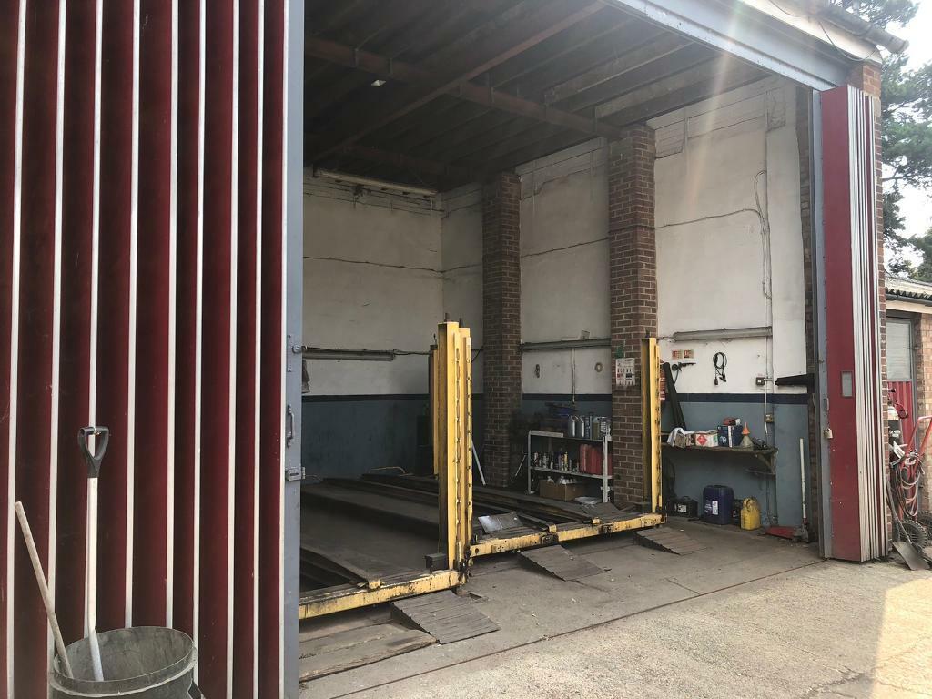 commercial workshop garage unit for rent mechanic or bodyshop - $ 86