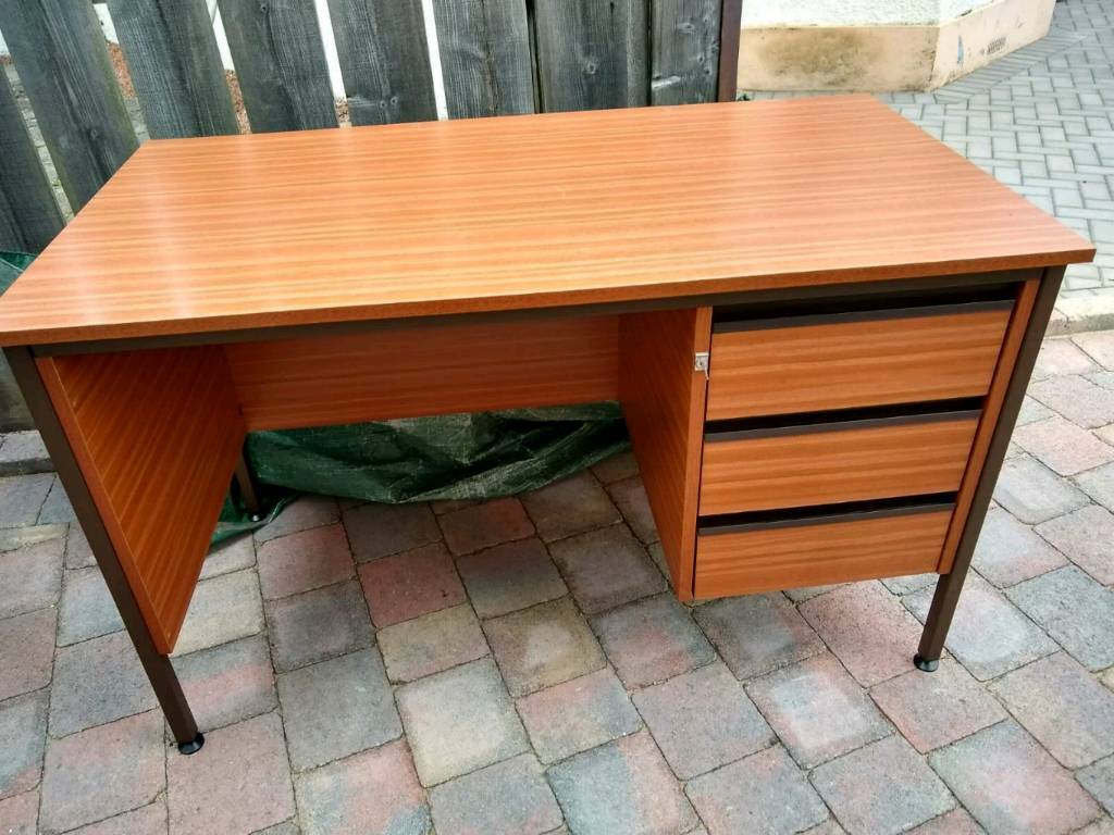 Work desk with three lockable drawers in Blackhall, Edinburgh Gumtree