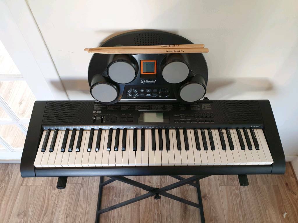 Casio keyboard with drums in Kilmarnock, East Ayrshire Gumtree