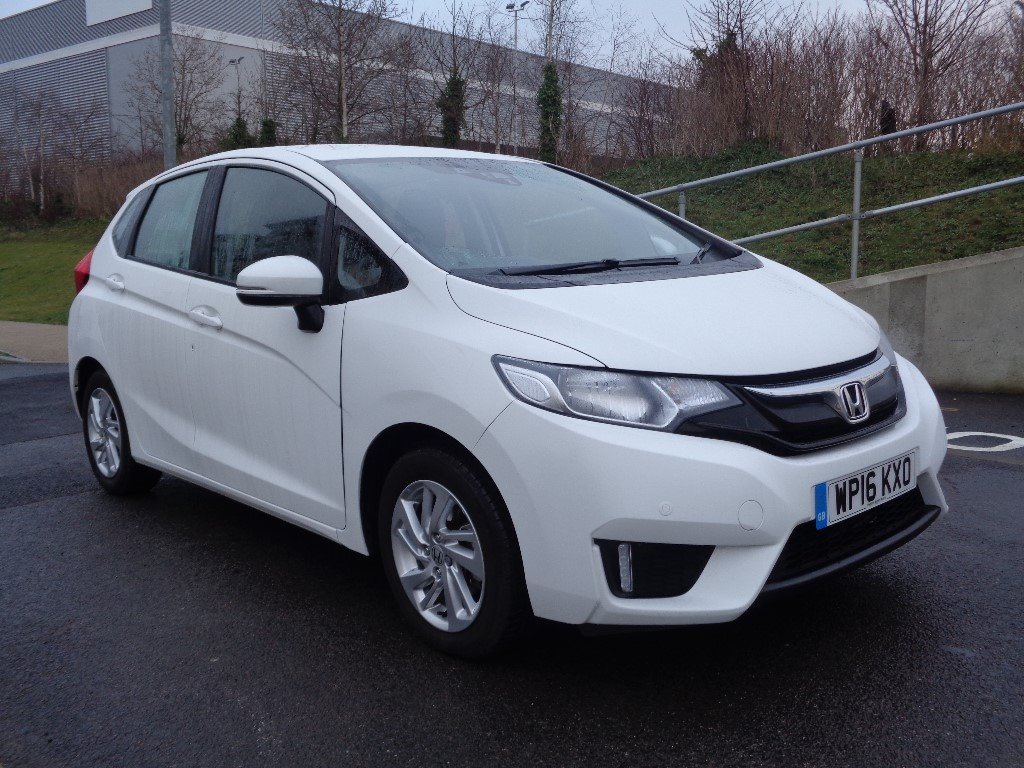 2016 HONDA JAZZ SE IVTEC AUTOMATIC PETROL,NEW SHAPE,ULTRA LOW MILES