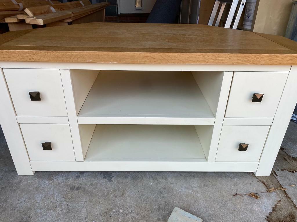 Cream TV (dunelm, Henley range) in Newark, Nottinghamshire Gumtree