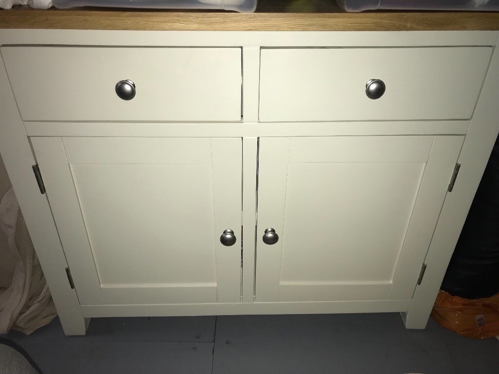 Cotswold Company Light Oak Sideboard In Swindon Wiltshire