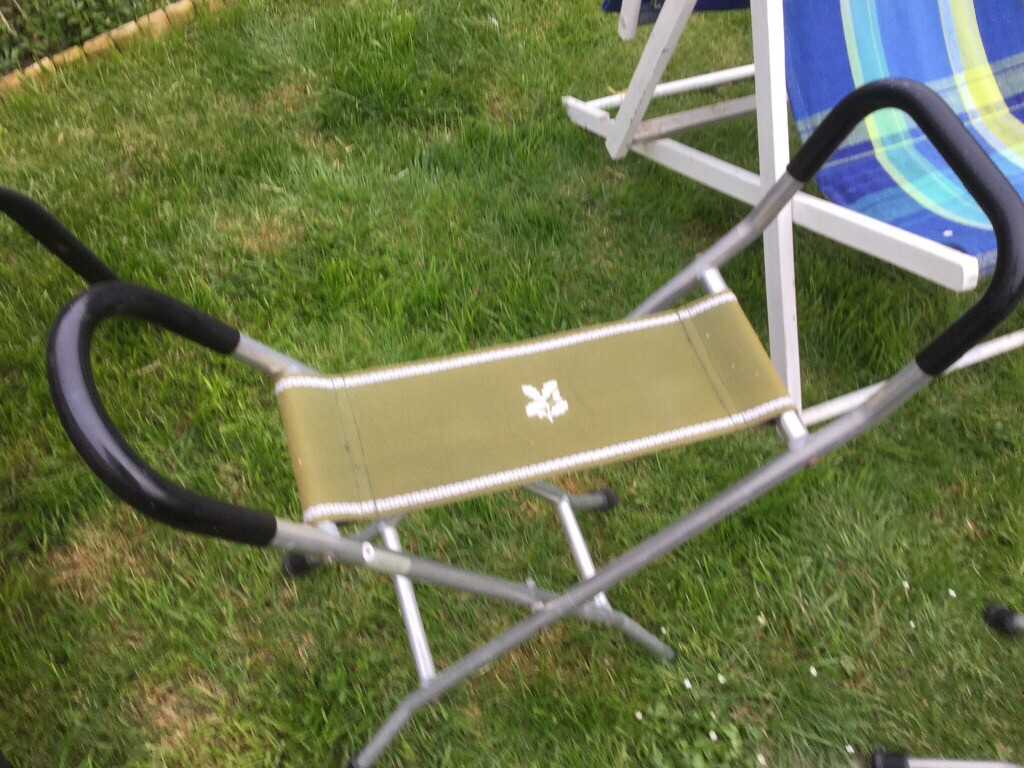 NATIONAL Trust USED FOLDING SEATS / walking sticks | in Lostwithiel