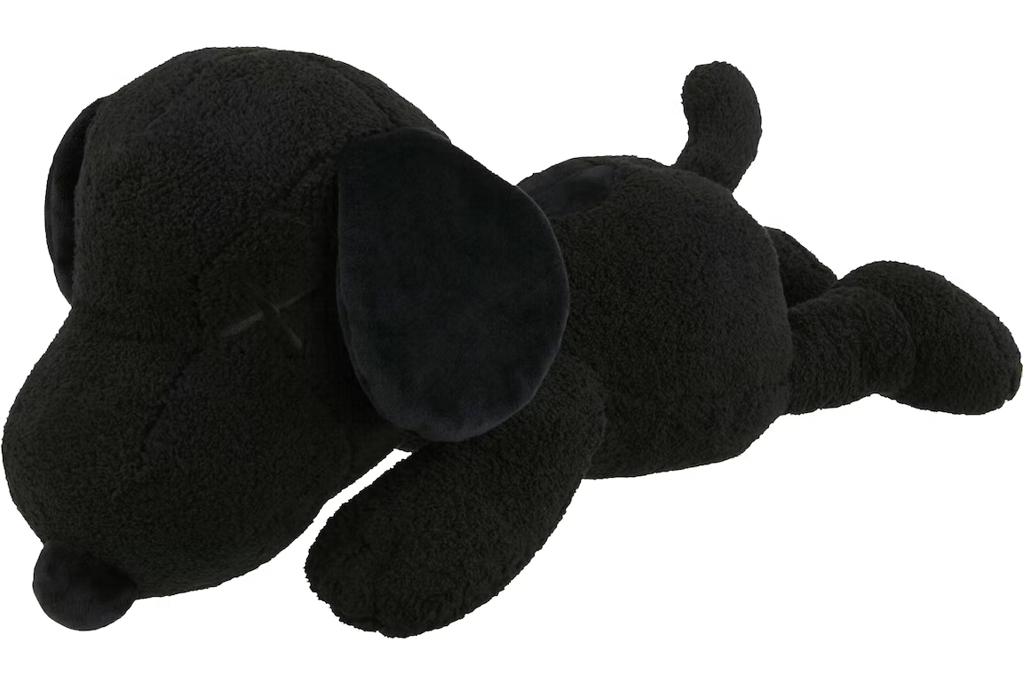 Kaws x Peanuts x Uniqlo Black Snoopy Plush Toy Size Small Kaws x Peanuts x Uniqlo Black Snoopy Plush Toy Size Small