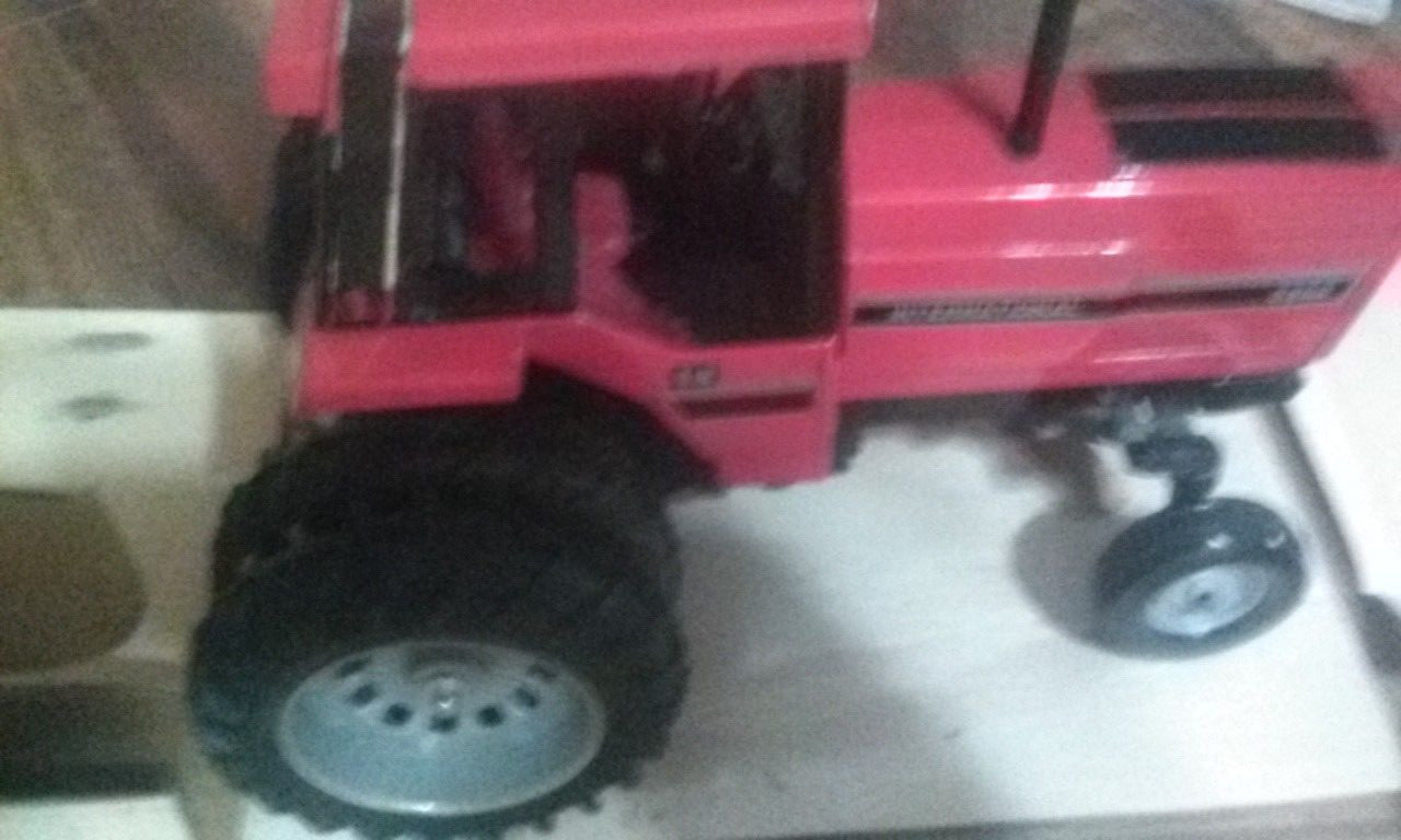 international 5288 w/duals nib 1/16