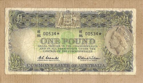 #D112. 1961 TYPE  COOMBS / WILSON  AUSTRALIAN  ONE POUND STAR NOTE HE86 00534*