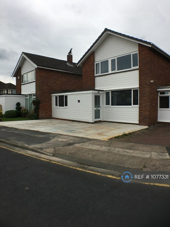 1 bedroom in Henley Avenue, Cheadle Hulme, SK8 (1077331) in Cheadle