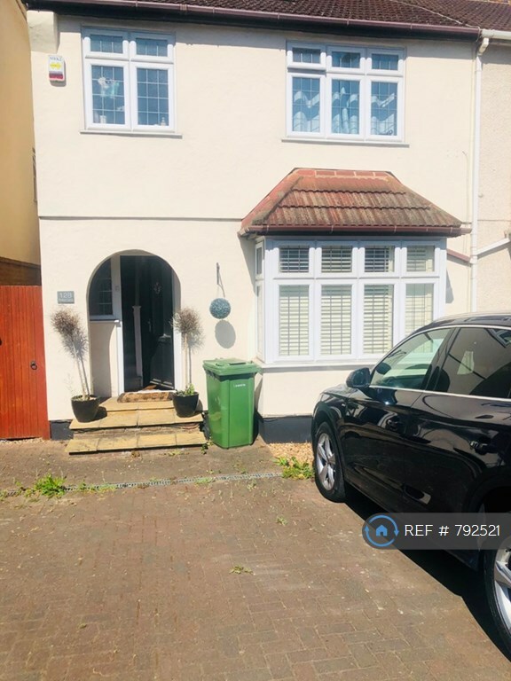 4 bedroom house in Station Lane, Hornchurch , RM12 (4 bed) (792521