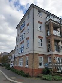 2 bedroom flat in Holfords Way, London, SW15 (2 bed) (#1249548)