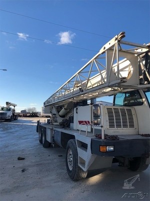 2001 Terex T335 Telescopic Boom Truck Crane,Cummins,Eaton-Fuller Trans,94' Boom