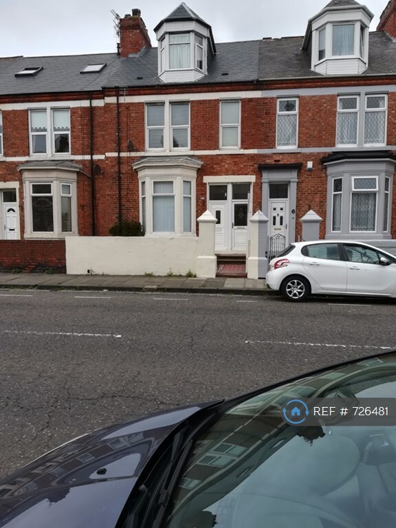 1 bedroom flat in Mortimer Road, South Shields, NE33 (1 bed) (726481